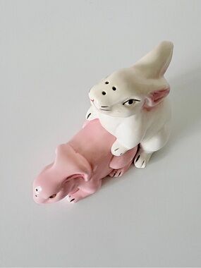 Vintage Salt & Pepper Shakers Mating Bunnies Cheeky Funny RARE Find